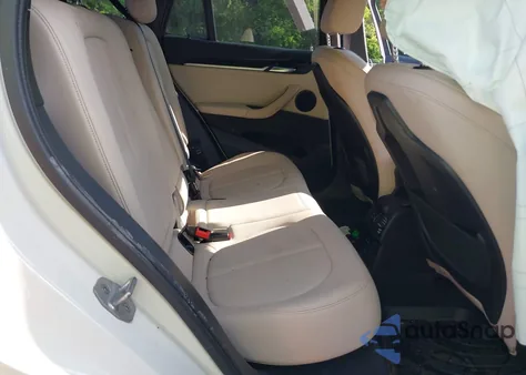 2020 BMW X1 xDrive28I из США, поврежденный, VIN WBXJG9C09L5P61149